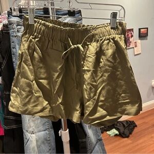 LA Hearts shorts size medium